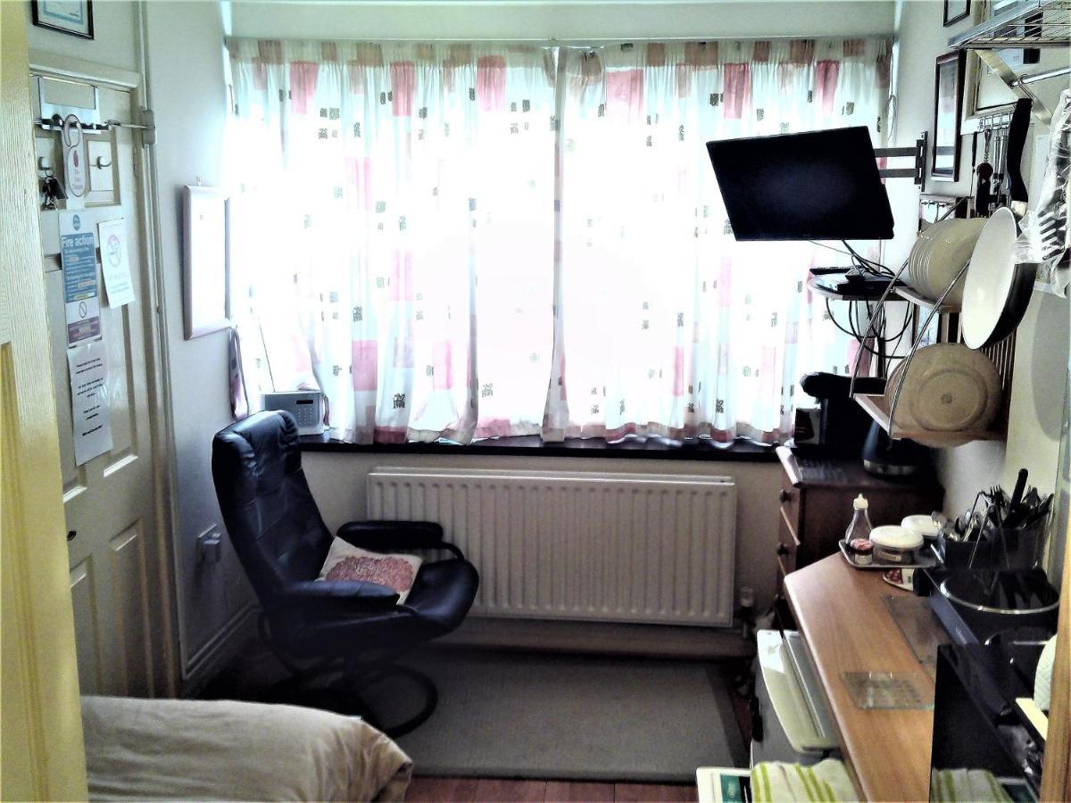 Mike & Carolyn Ball B&B Dudley Dış mekan fotoğraf